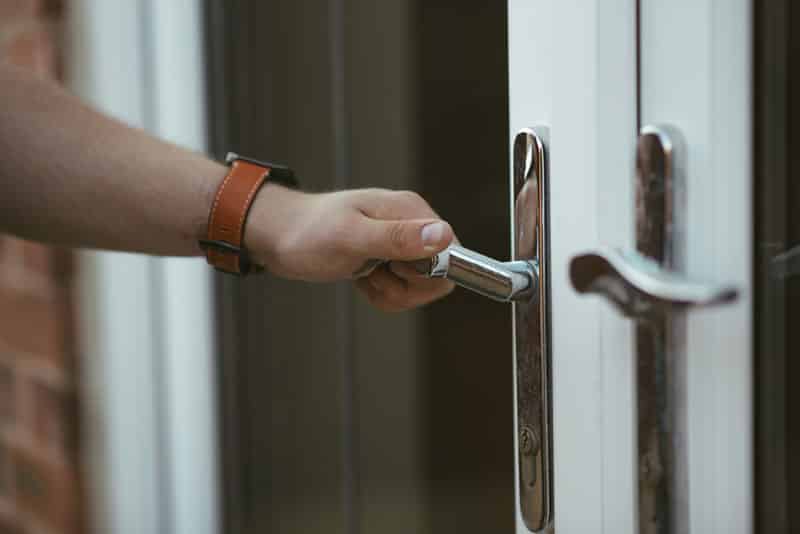 Common Troubles Faced in Home Security and the Role of a Locksmith